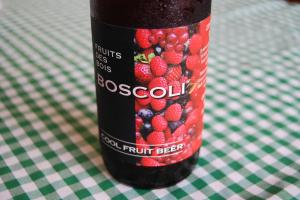 Cerveza de fruta La etiqueta está muy ad hoc... ¿o no?